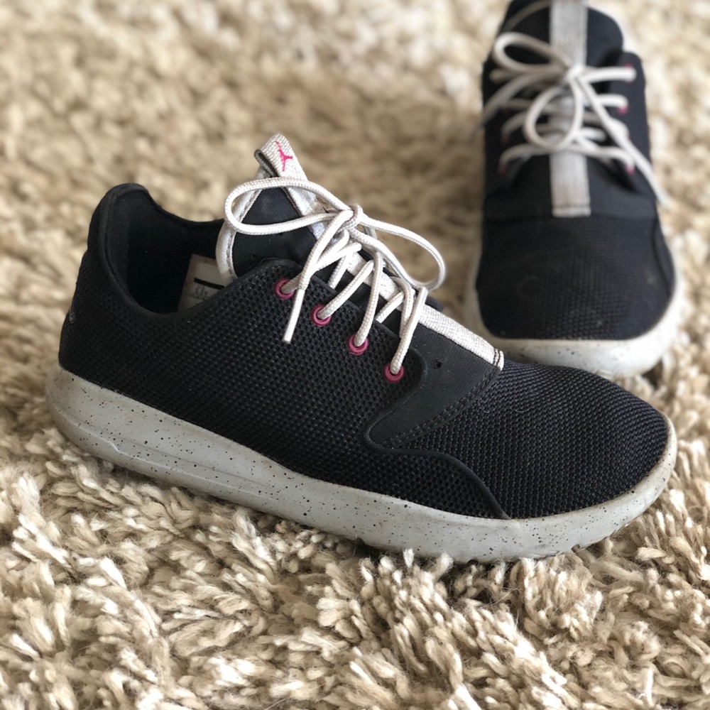 Jordan Eclipse - image 2